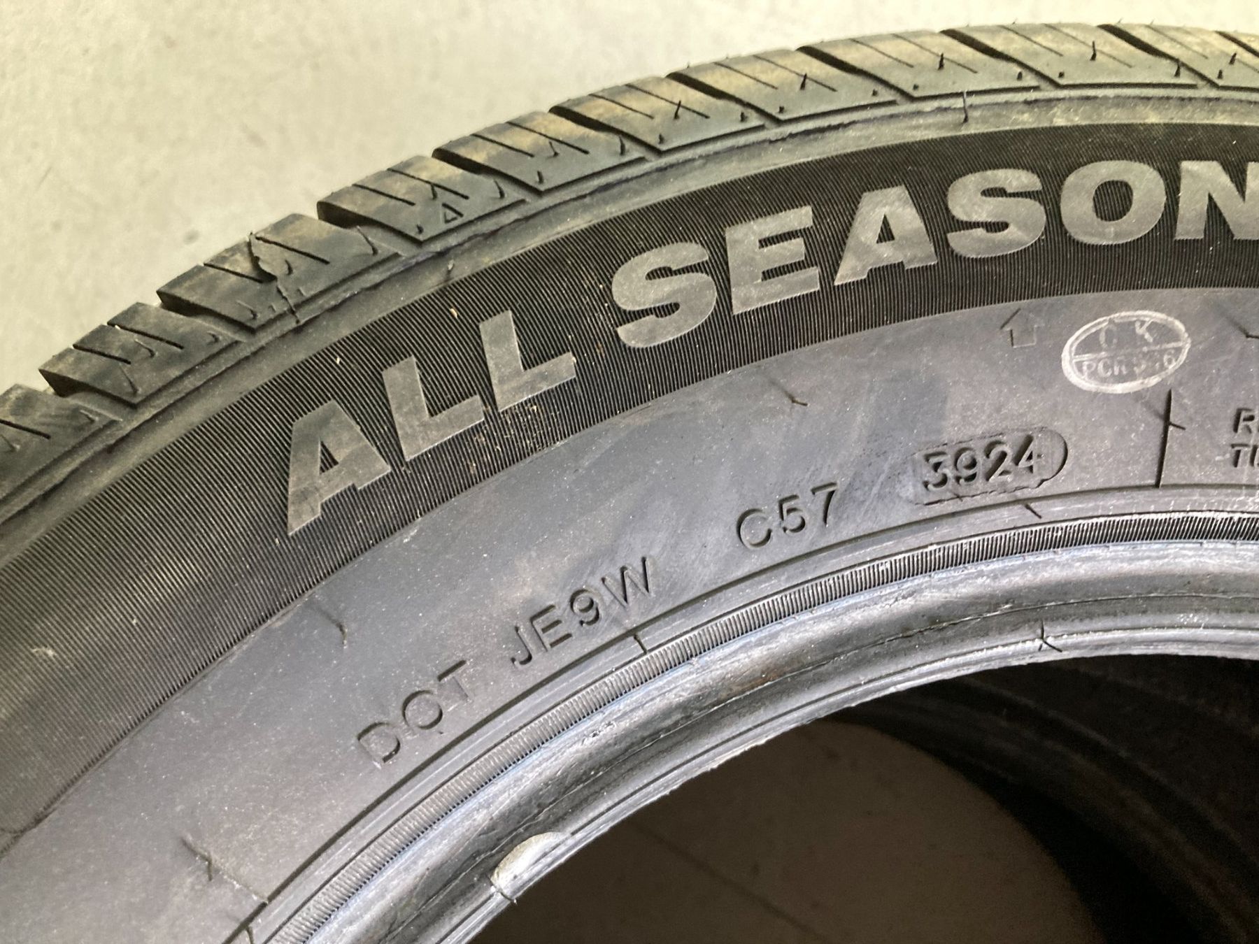 Pneumatici & Ruote complete: 205/65R16 C All Season – Usato da Cham venduto da WB2223 4