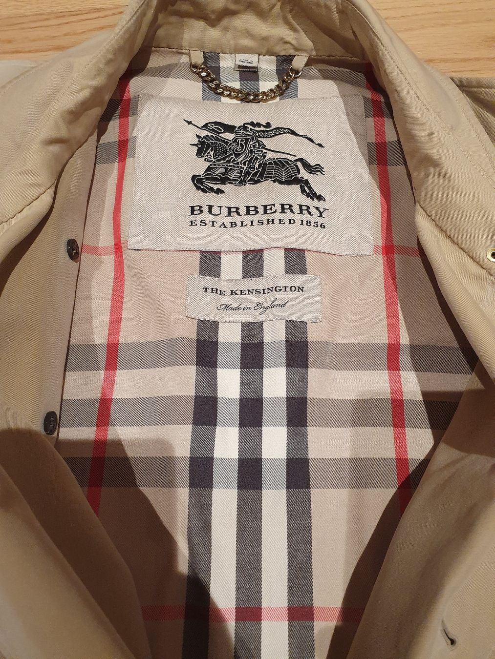 Burberry Manteaux: Burberry, Trenchcoat, Mantel, M – D'occasion à Winterthur par Sjull 1