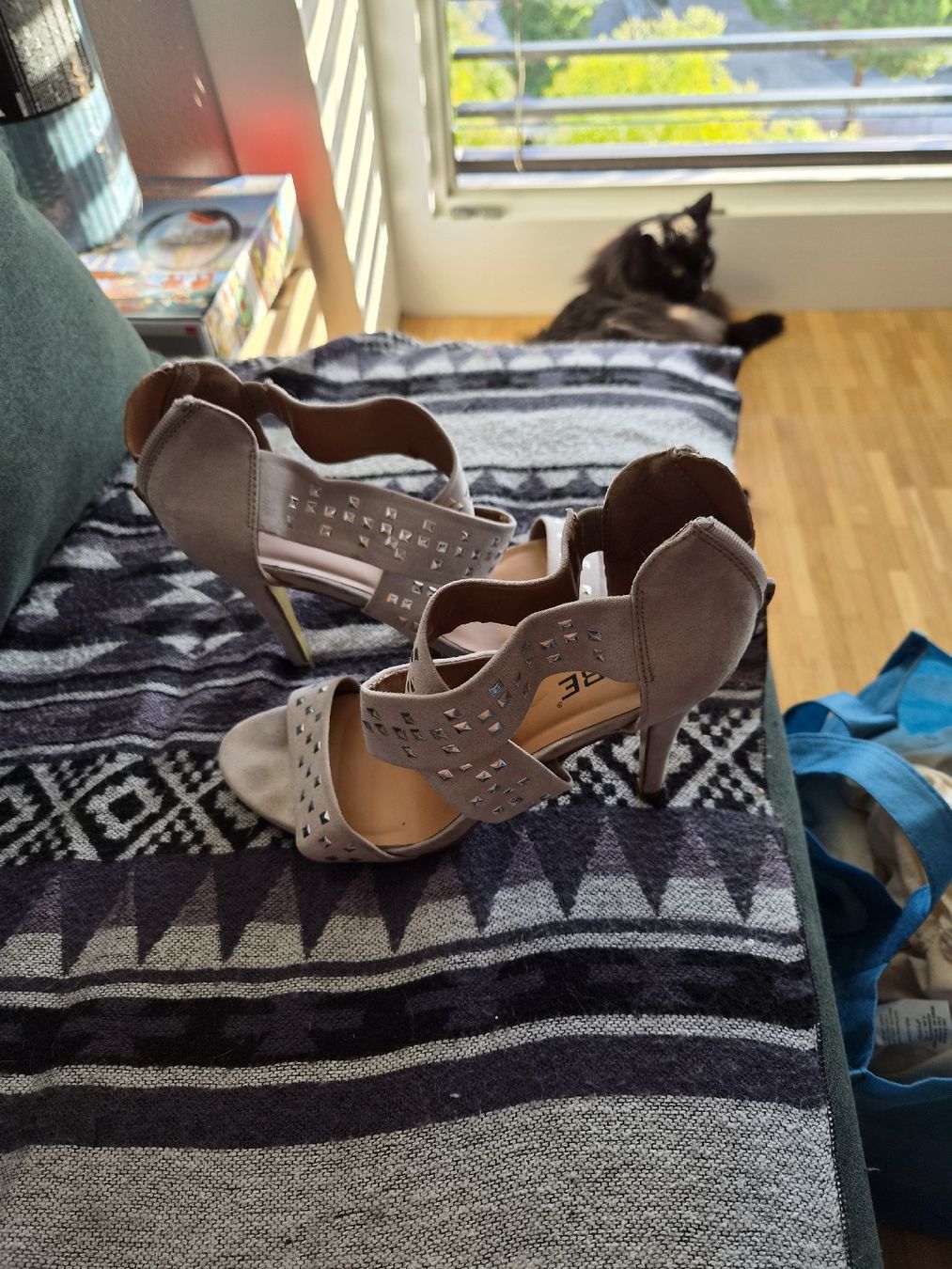 Cube Scarpe da donna: sandales talons – Usato da La Tour-de-Peilz venduto da mar_2r26 1