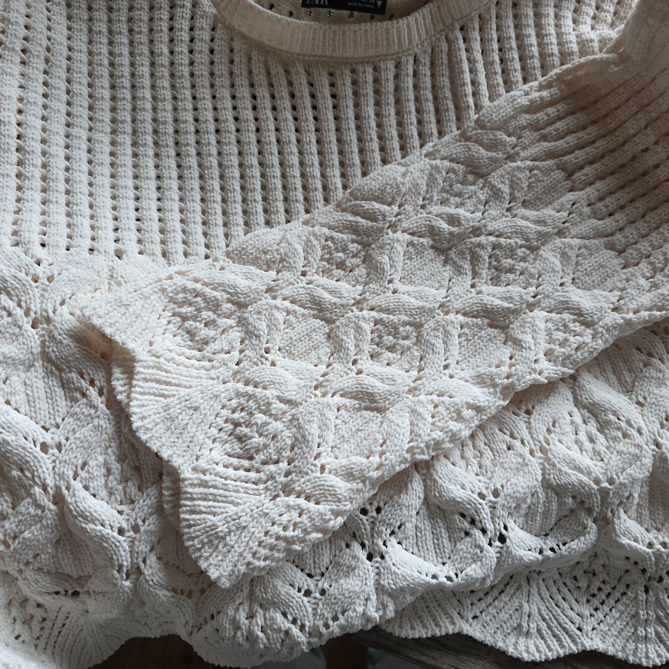 Zara Maglioni & Felpe: 🐸 ZARA WEITER CROP PULLOVER M OFFWHITE – Nuovo (secondo la descrizione) da Môtier (Vully) venduto da Frogs 6