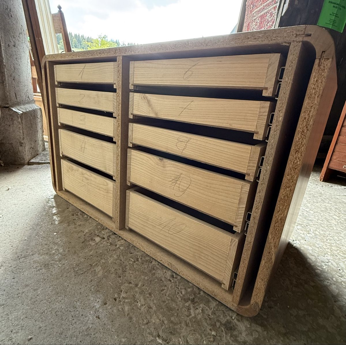 Cassettiere: Commode vintage, milieu XXeme  – Usato da Les Bayards venduto da aout 3