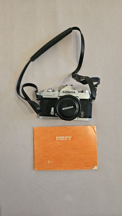 Konica Appareil photo: Konica Autoreflex T Spiegelreflexkamera mit Objektiv usw. – D'occasion à Immensee par MaFiFe94