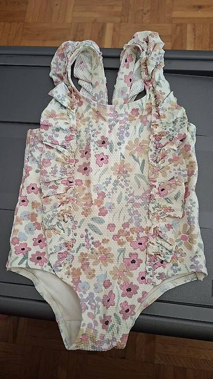 Costumi da bagno & Bikini: Costume intero bambina – Usato da Pregassona venduto da eri_zwl6