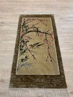 Vintage Chinateppich Seide Vogel- und Kirschblütenmotiv