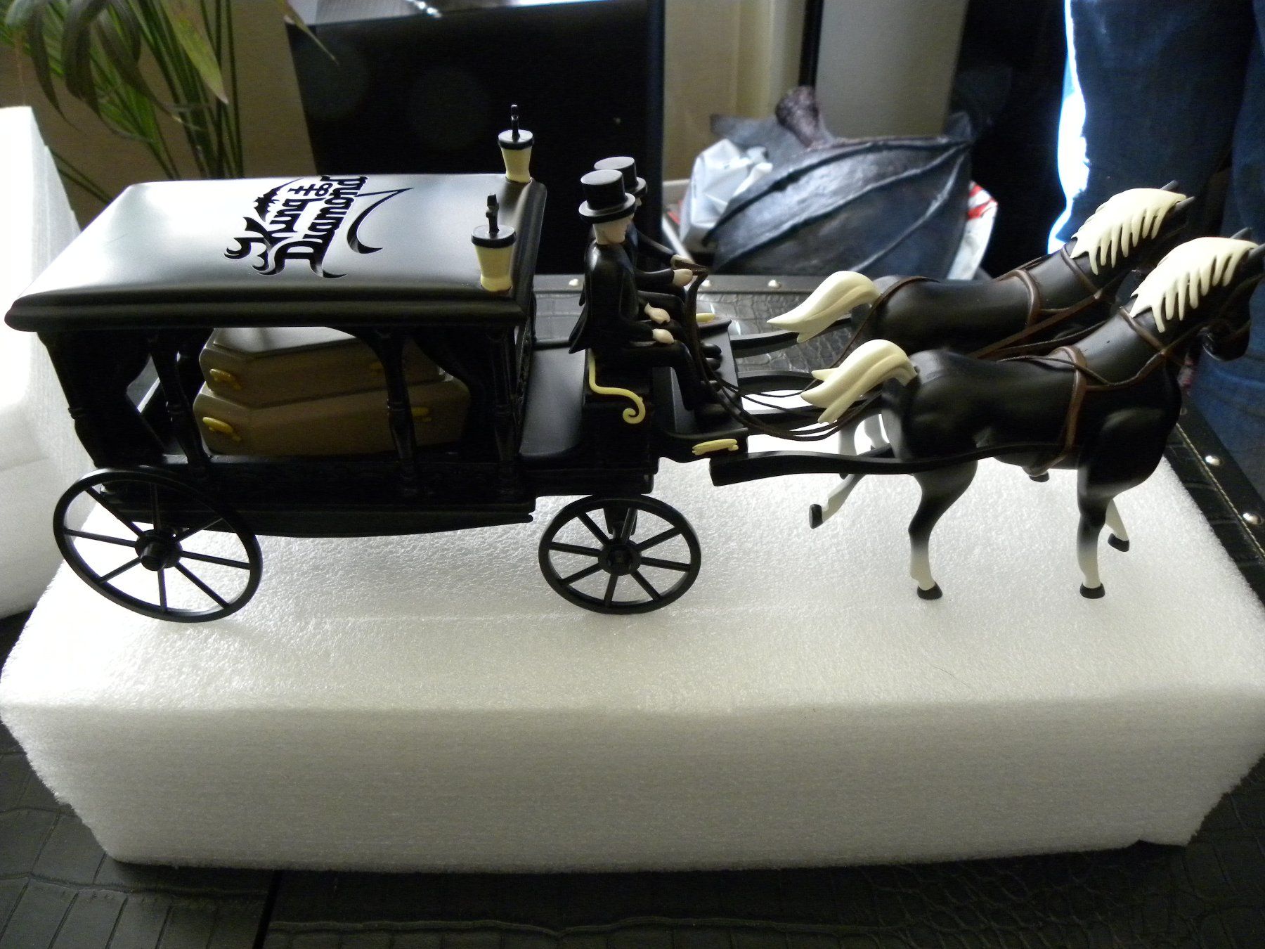 Statuette: King Diamond Hearse – Usato da Olten venduto da rollinon 1