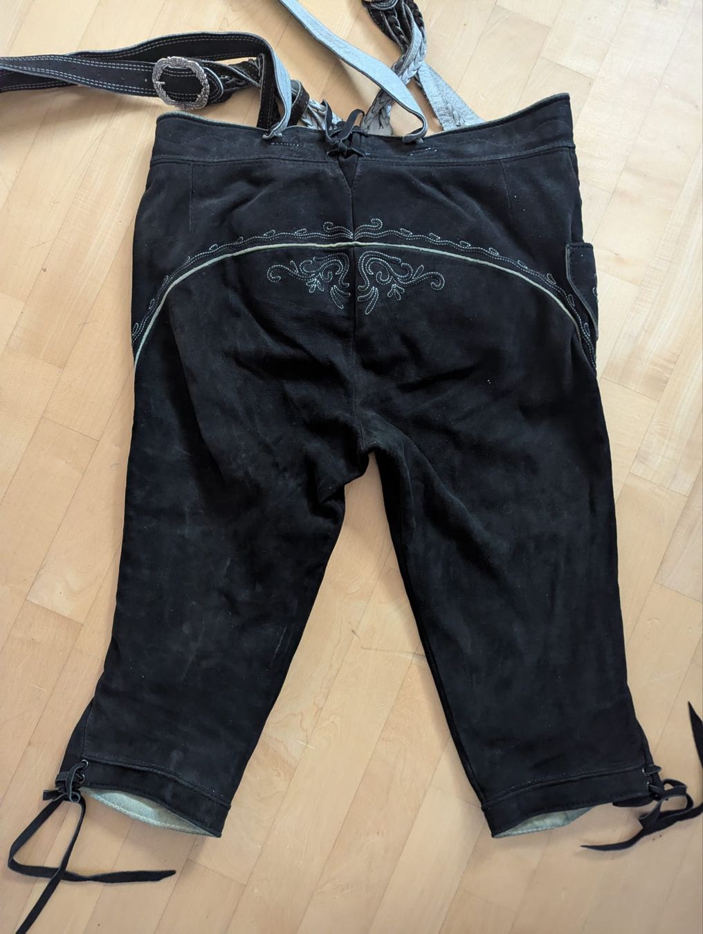 Pantaloni: Lederhose / Tracht BECKERT – Usato da Binz venduto da julijuli 1