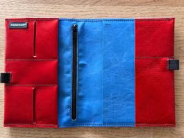 neuwertige FREITAG F244 AGENDA - DAILY PLANNER in rot