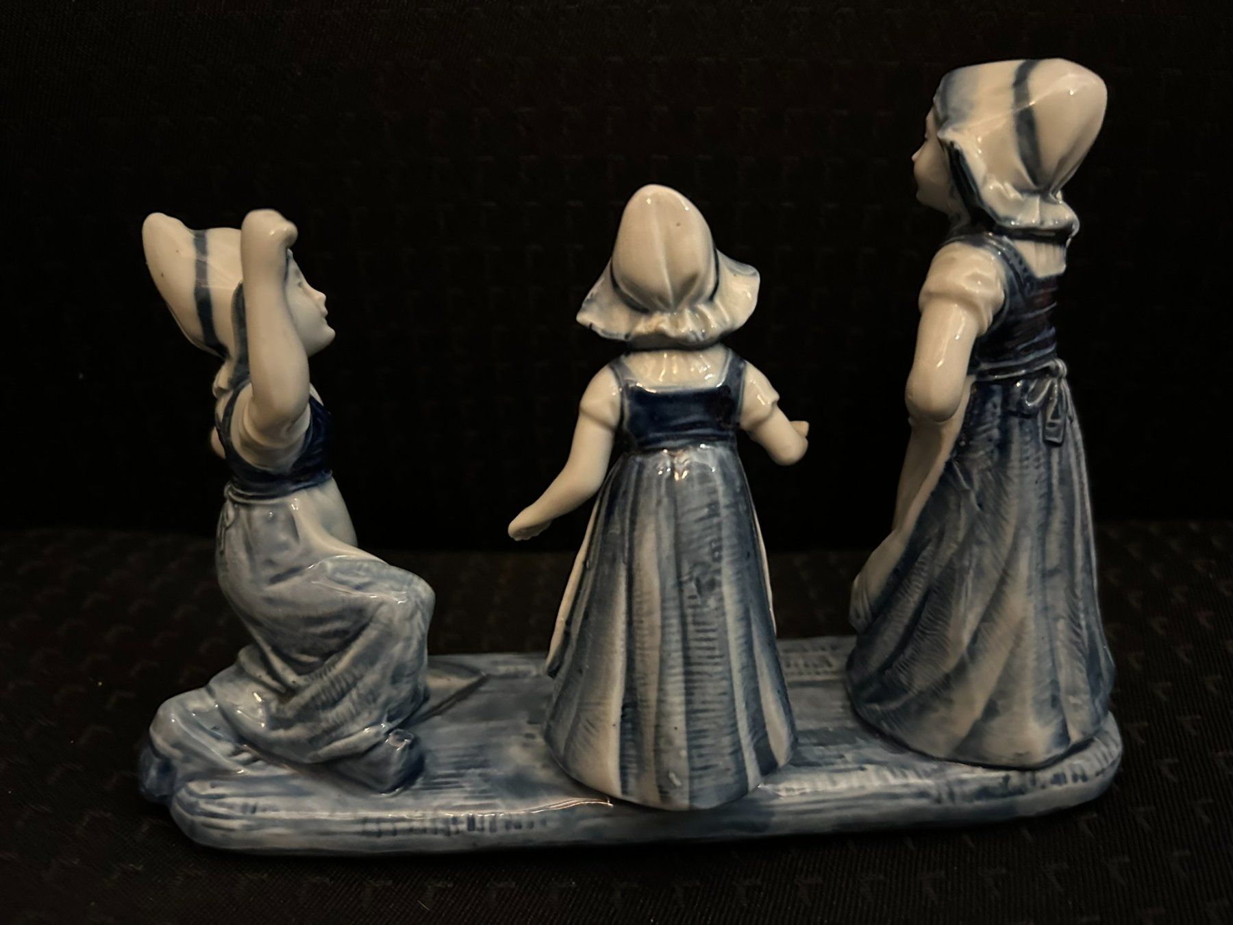 Statuette: Rare und wunderschön. Delft - 3 Mädchen (nummeriert) – Usato da Küsnacht ZH venduto da filo_fila8700 1