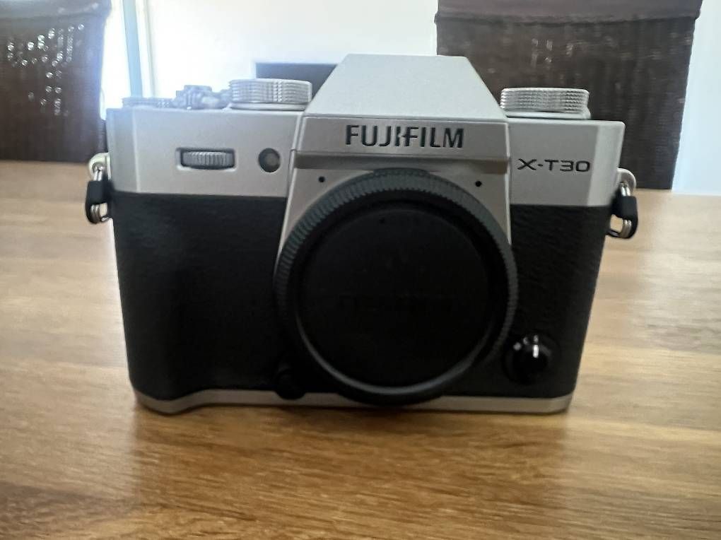 Fotocamera: Fujifilm X-T30iii – Usato da Rupperswil venduto da Auktionat0 1