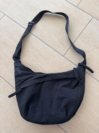 Umhängetasche schwarz verstellbar guter Zustand