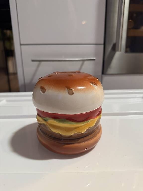 Salvadanai: Tirelire hamburger – Usato da Vevey venduto da diogodasilva_ 1