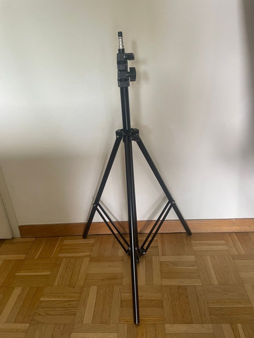 Stative & Köpfe: Zwei Fotostative – Neu und originalverpackt aus Winterthur von fishkopp 1