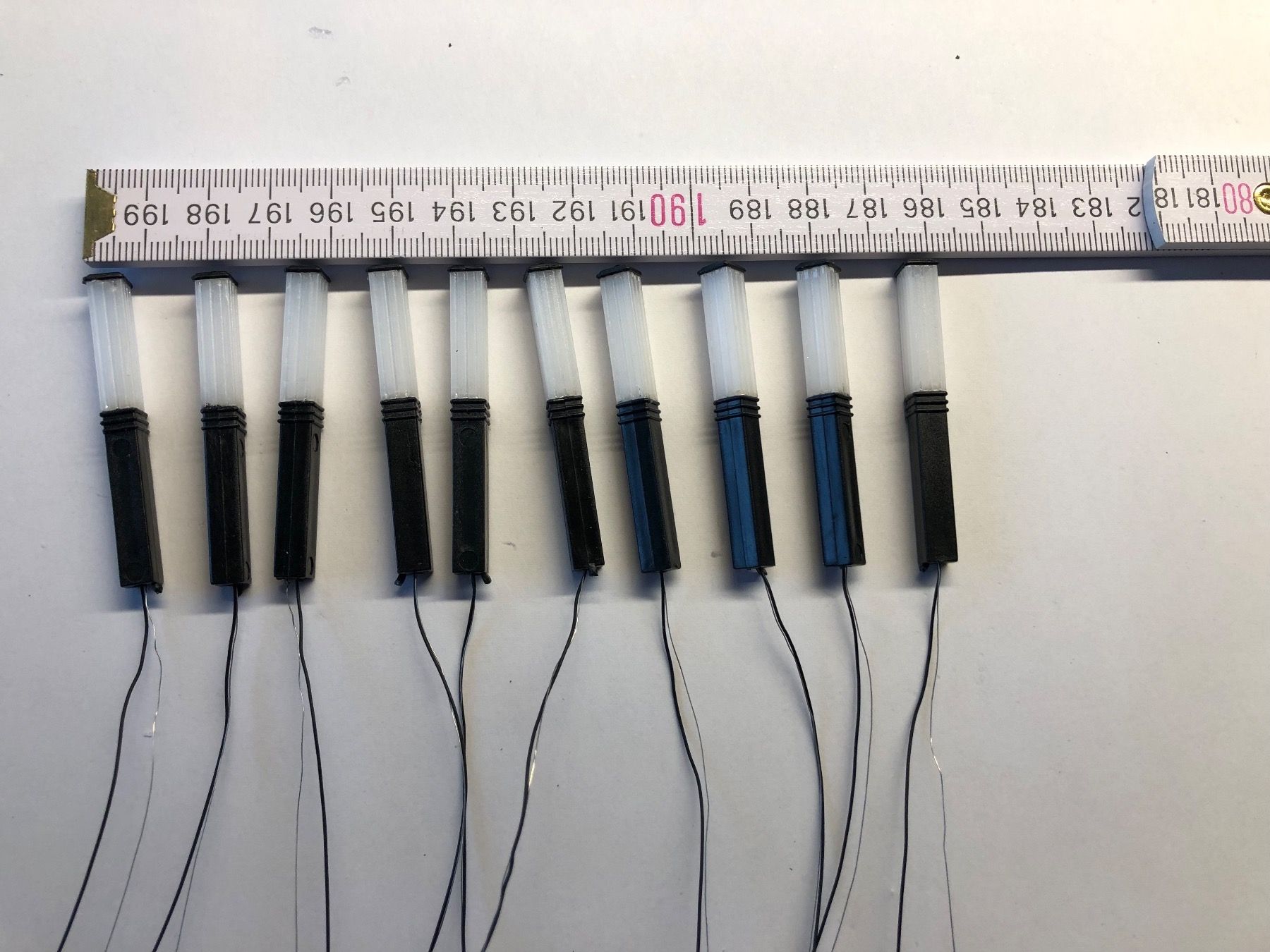 Lampade: 10 selbstblinkende LED Leuchten mit Farbwechsel – Nuovo (secondo la descrizione) da Zweidlen venduto da Maerliharo_57 1