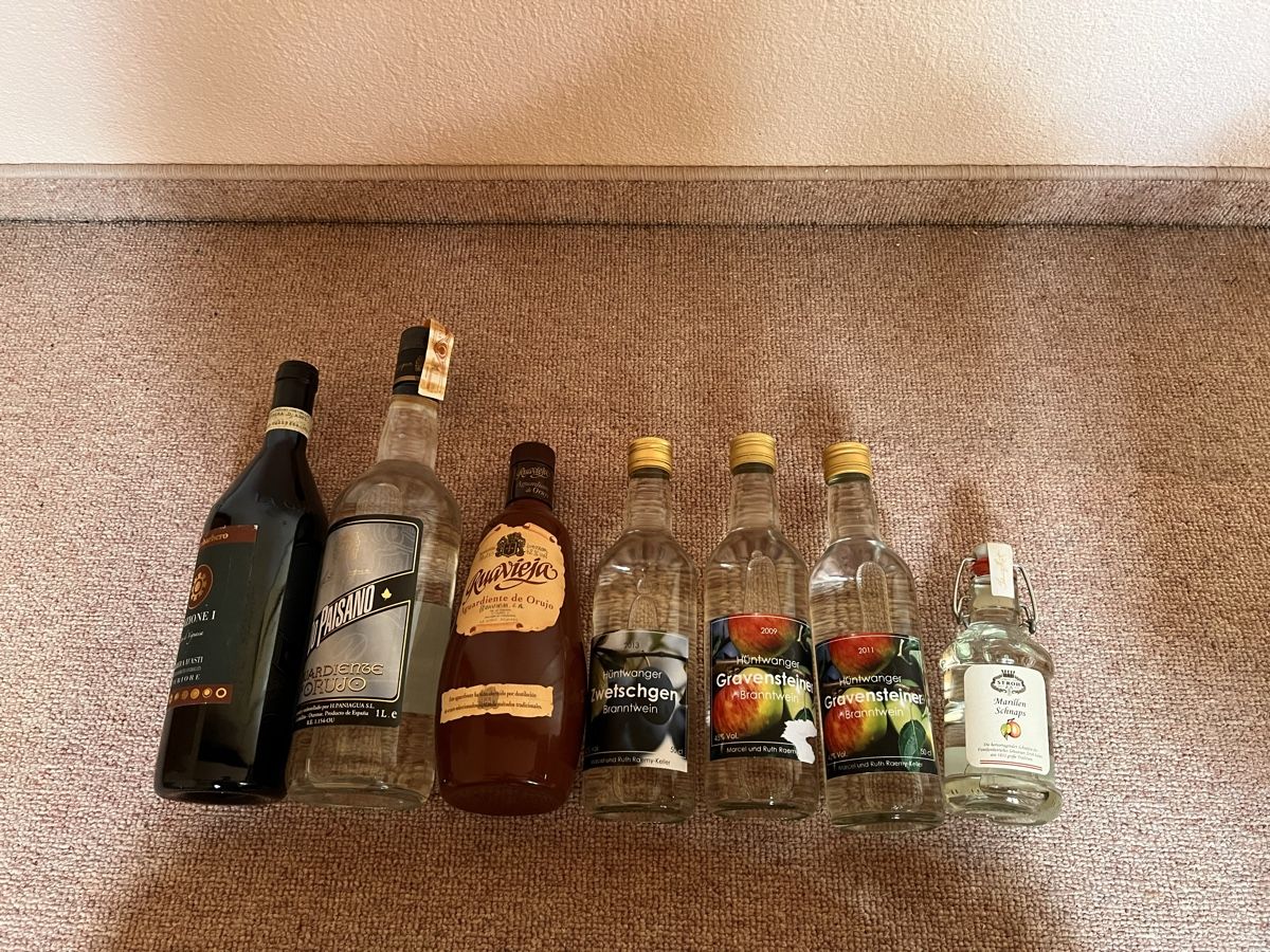 Bevande alcoliche: Alkoholische Getränke (8) – Usato da Glattfelden venduto da maa_qcj8