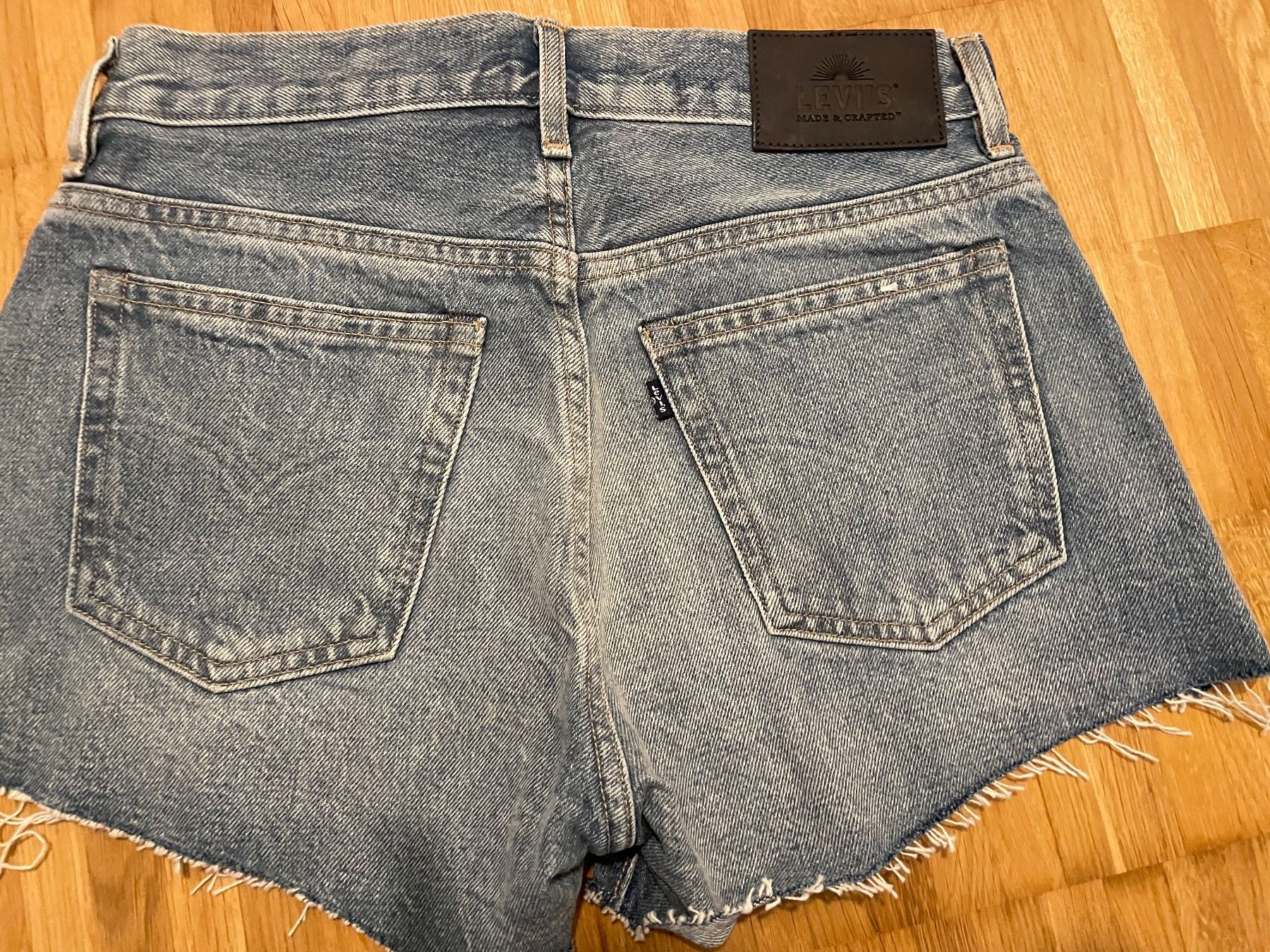 Levi's Jeans: Levis High Rise Shorts 25 – Usato da Zürich venduto da ocimen 1