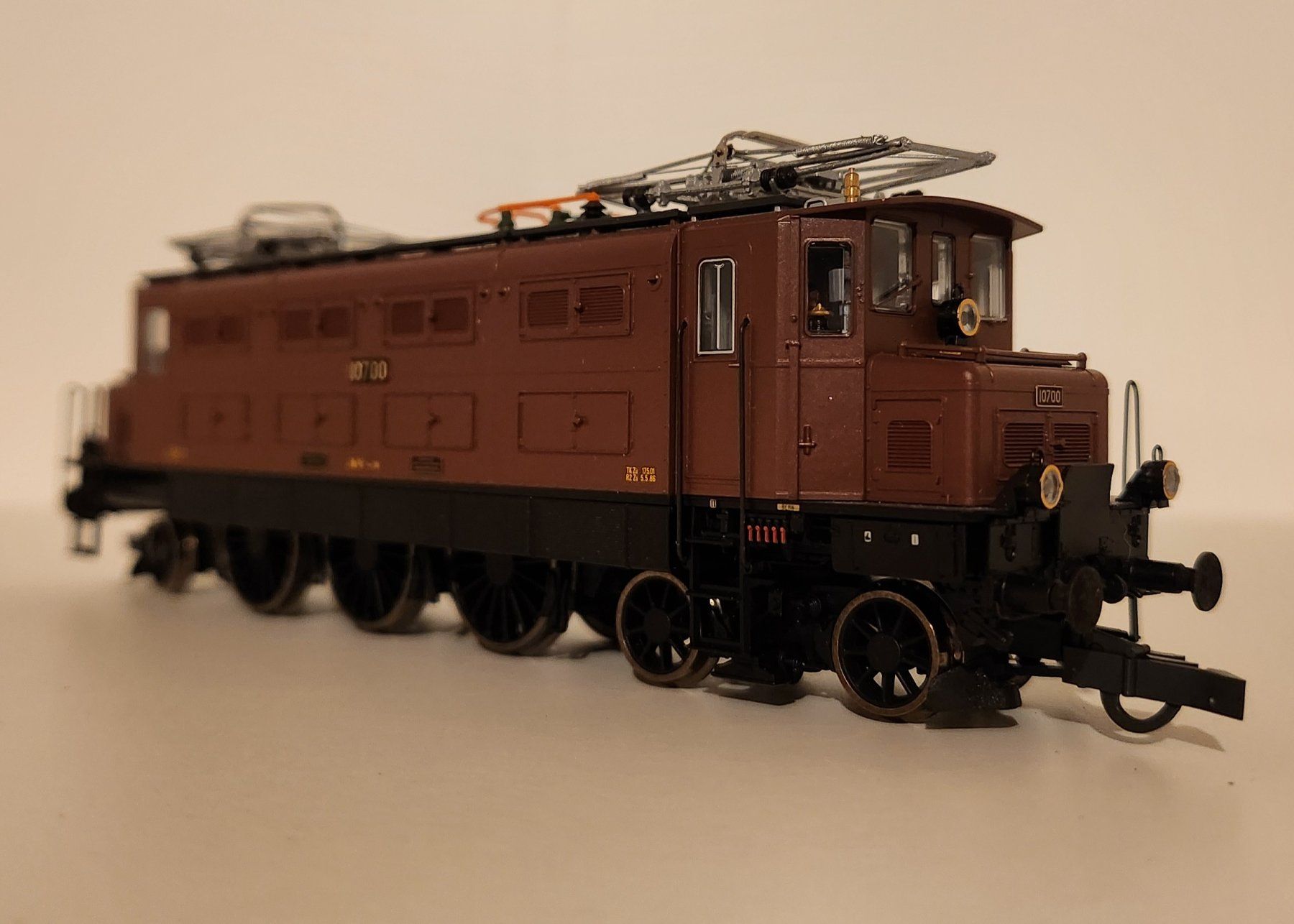 Roco Modellini di ferrovie: Roco Ae 3/6 10700 DCC Sound – Usato da Wittenwil venduto da ced_q8j7 6