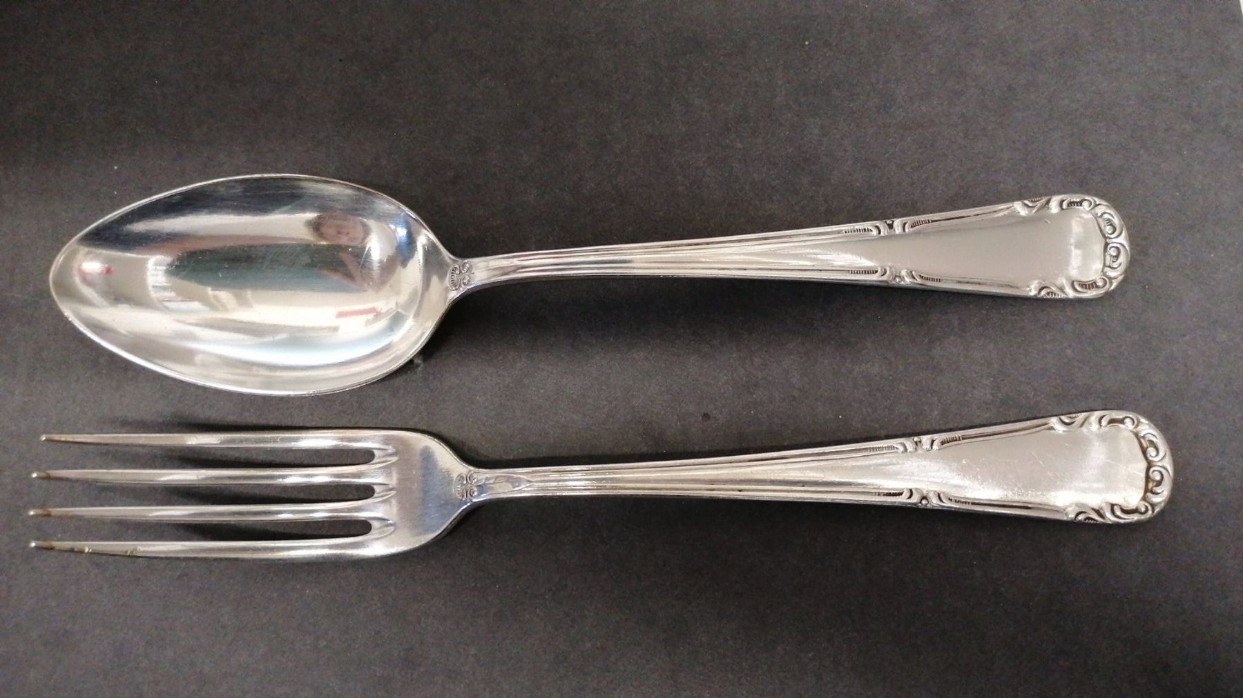 Sola Set di posate: Silberbesteck Sola galvanisiert 100 – Usato da Grächen venduto da Hel7890