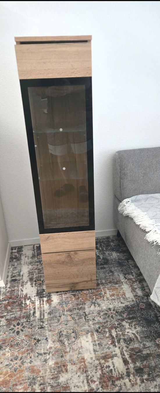 Vetrine: Vitrinenschrank Holzoptik mit Glasfronthöhe 130cm – Usato da Neuenhof venduto da archia 2