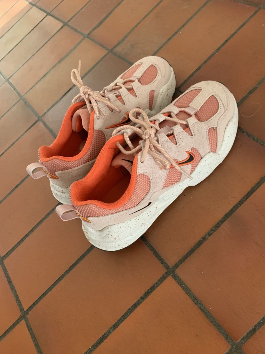 Nike Scarpe da donna: Nike Tech Hera Sneakers 38 Orange – Nuovo (secondo la descrizione) da Zürich venduto da cyn_yf2n
