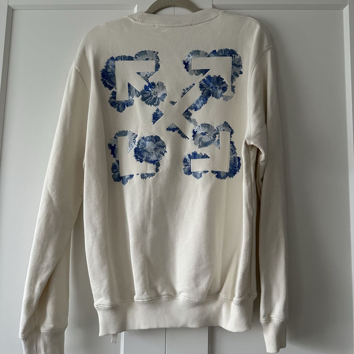 Off-White Pulls & Sweat-shirts: Off-White Sweatshirt Damen – Neuf (Voir description) à Zürich par Nomase10. 1