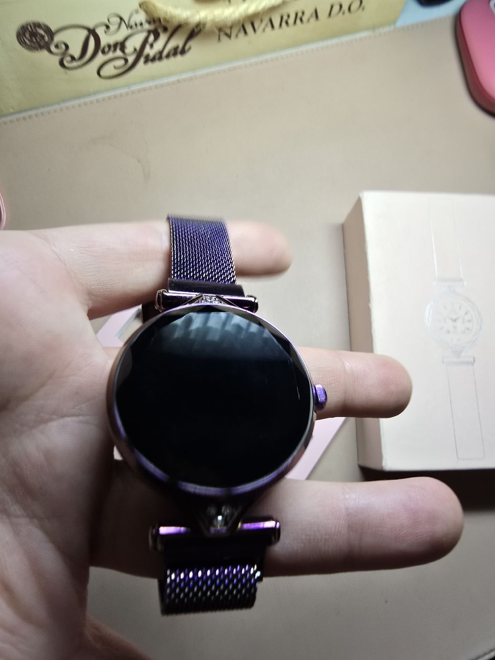 Smart Smartwatch: Elegante Smartwatch mit Metalarmband – Gebraucht aus Nidau von Biohoney