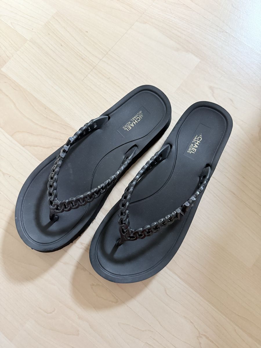 Damenschuhe: MK Flip Flops – Gebraucht aus Rheineck von Princessaitaliana 1