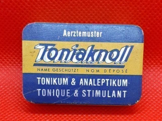 Barattoli: Kleine Alte Blech Dosen, Antike Dösli – Usato da Buchs AG venduto da Cuescu