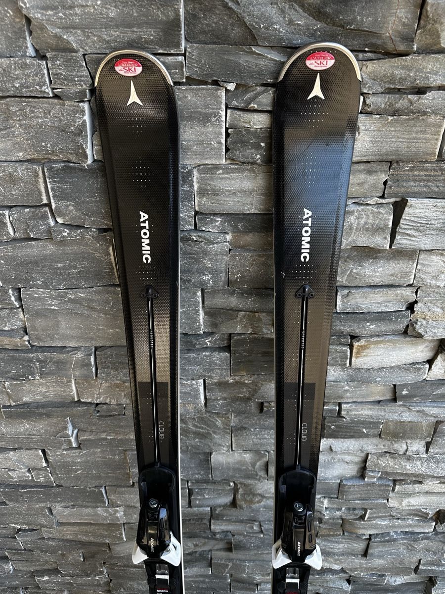 Atomic Skis: Skis Atomic Cloud - 161 cm, avec fixations – Neu (gemäss Beschreibung) aus Sion von admt9 1