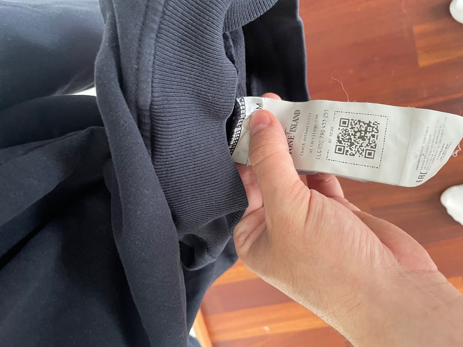 Pullover & Sweatshirts: Pullover Stone Island dunkelblau Grösse M – Gebraucht aus Bubikon von mil_qmf9 3