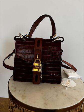 Chloe Bag: Neuwertige Ledertasche in Kroko-Optik Braun