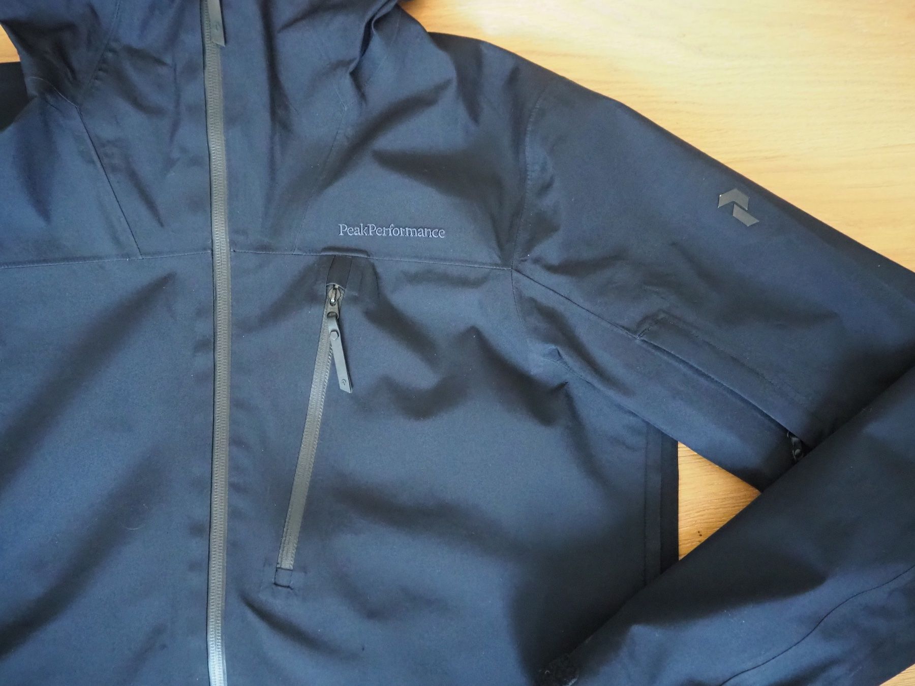 Peak Performance Giacche: Peak Performance Gore-Tex Jacke, schwarz, Gr. M Vertical – Usato da Zürich venduto da snowow 2
