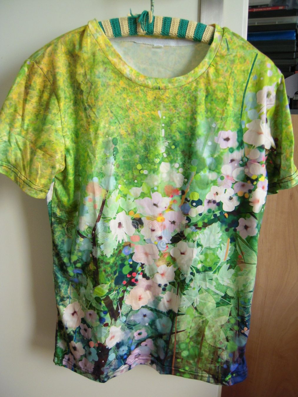 T-shirt: Neuwertiges T-Shirt Gr S – Nuovo (secondo la descrizione) da Uzwil venduto da visions77 1