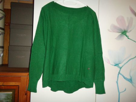 *** grüner modischer Pullover ***