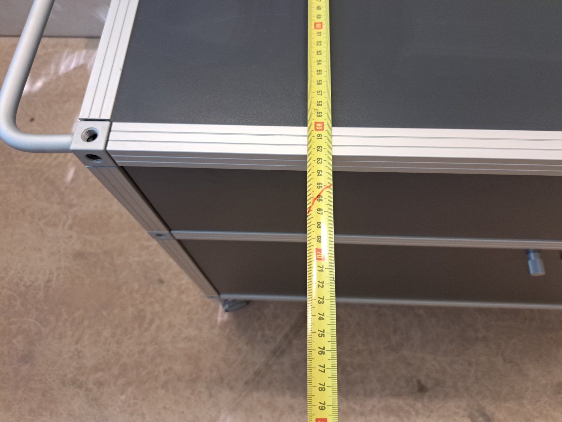 Kommoden: Alu Office Korpus Rollmöbel Schubladenstock – Gebraucht aus Belp von deal-now 8
