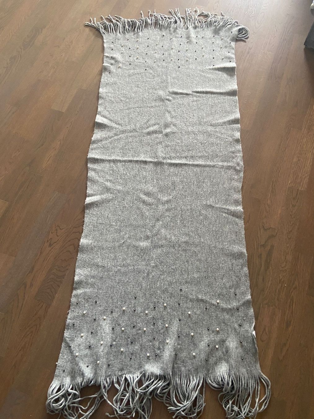 Foulard & Sciarpe: Schal mit Fransen und Perlen - NEU – Nuovo (secondo la descrizione) da Busswil BE venduto da Fuchur2 3