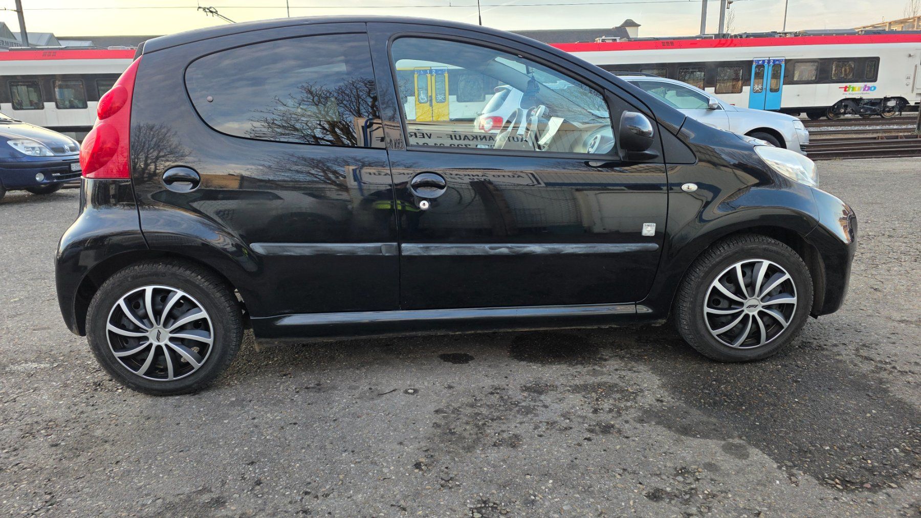 Peugeot Automobili: Peugeot 107 Swiss edition – Usato da Arbon venduto da Tropxe. 2