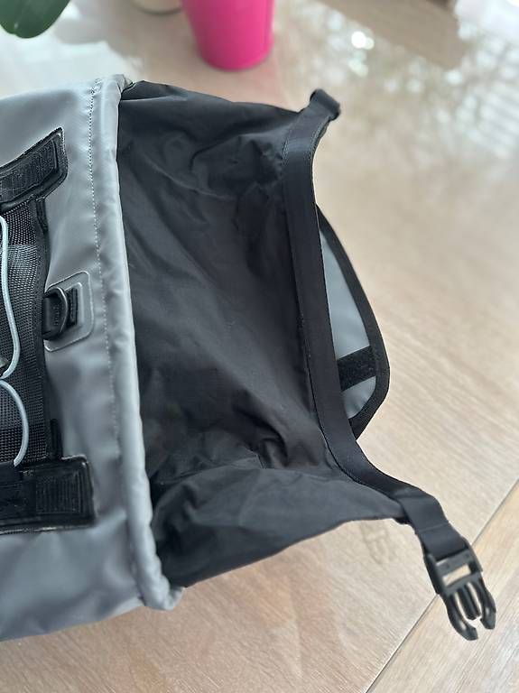 Zaini: Sac à dos FeelFree étanche – Nuovo (secondo la descrizione) da Petit-Lancy venduto da gnc_l2xq 2