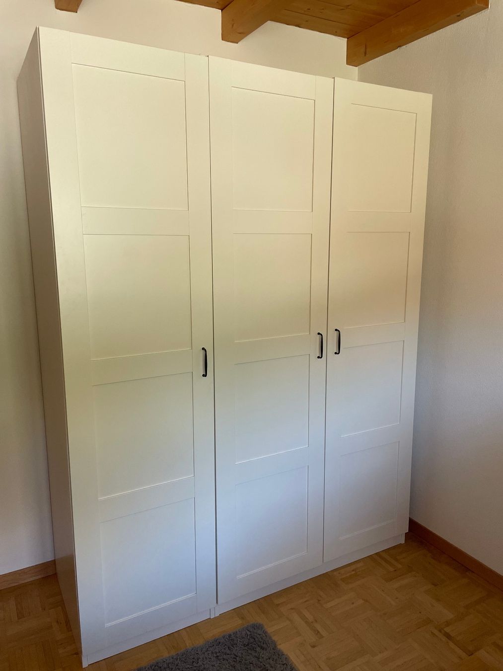 Ikea Armoires: Ikea Kleiderschrank – D'occasion à Pontresina par lov_g8d5