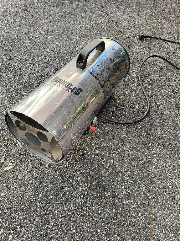 Radiateurs: Gaskanone – D'occasion à Schönenwerd par Ph75 1