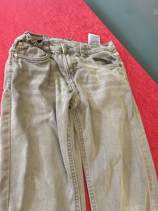 Pantaloni: Junge Jeans Hose grau 140 – Usato da Bergdietikon venduto da antovale 1