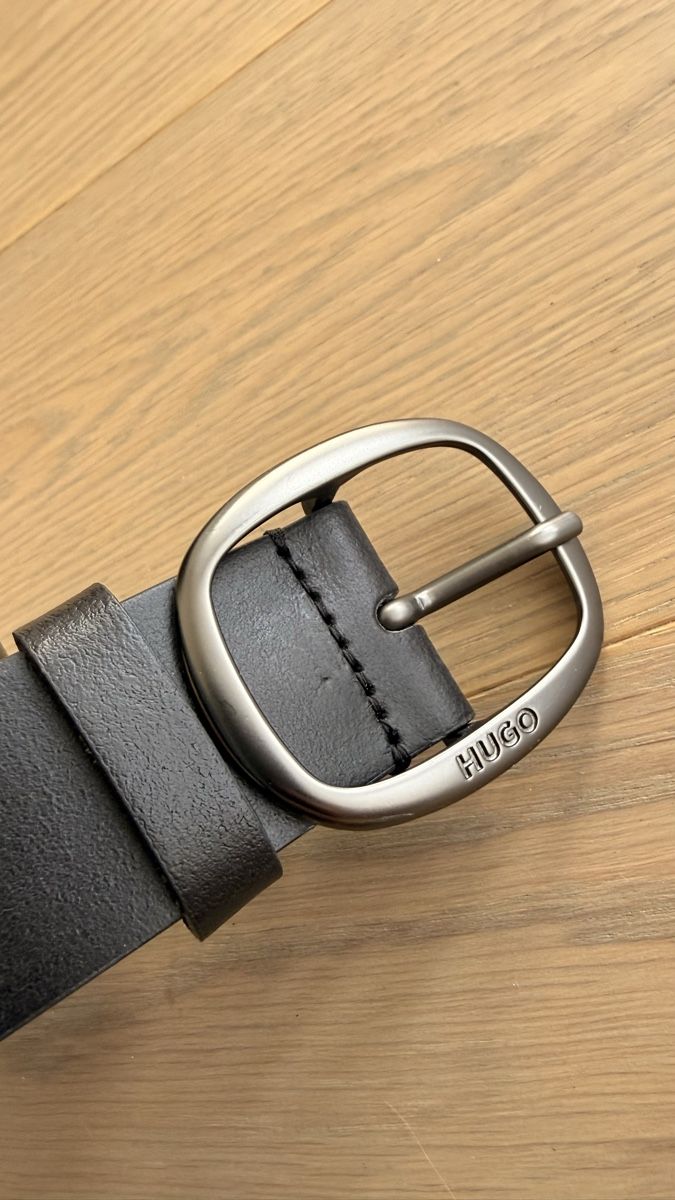 Hugo Boss Cinture: Hugo Boss black leather belt size 80 – Nuovo (secondo la descrizione) da Zürich venduto da pat_zbj7 1