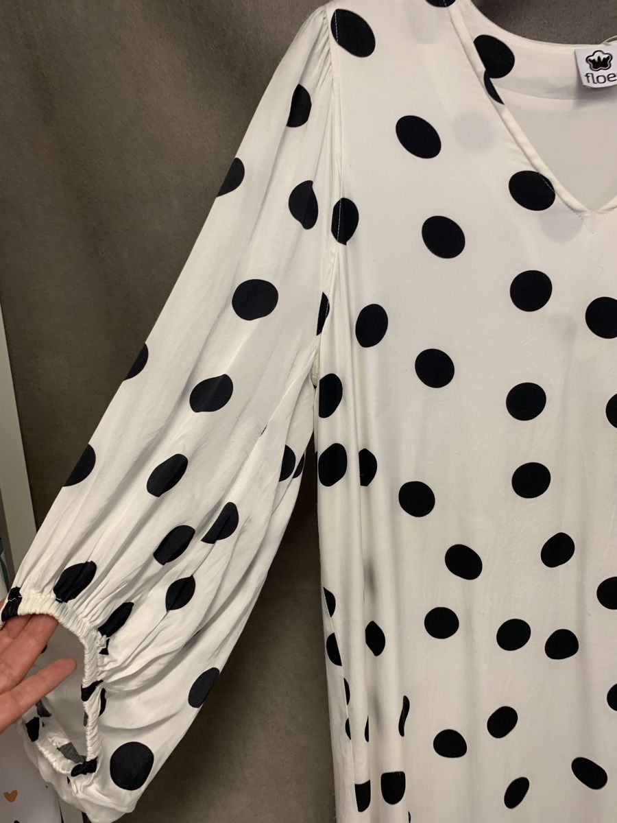 Vestiti: Floer Kleid weiss mit schwarze Punkte 36 – Usato da Unterseen venduto da jpowers1971 1