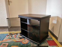 Fernsehmöbel schwarz mit drehbarer Oberplatte und Glastüren