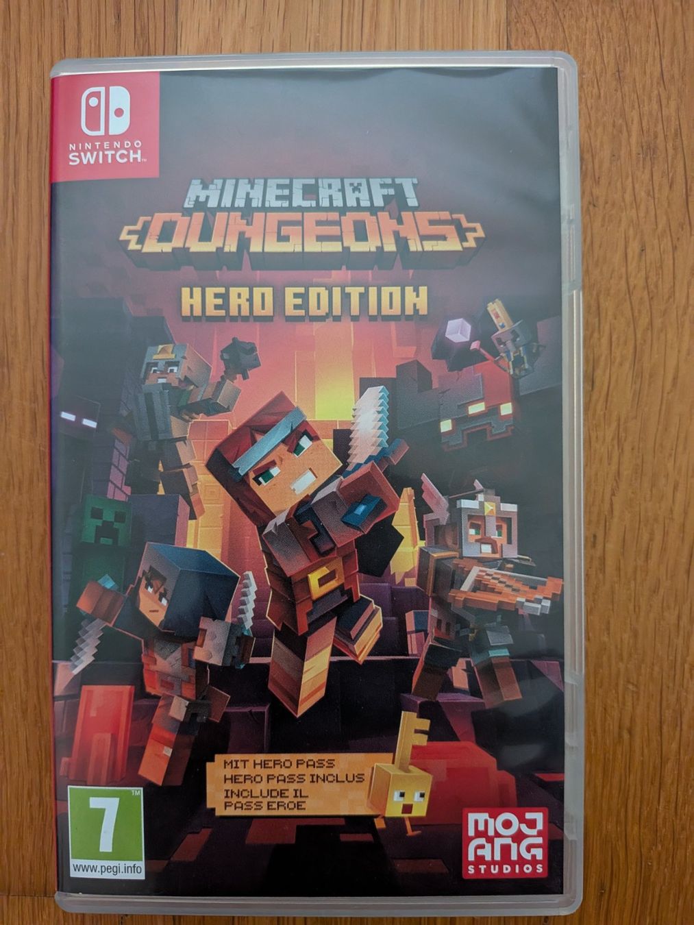 Nintendo Spiele: Minecraft Dungeons Hero Edition - Nintendo Switch – Gebraucht aus Zürich von jabo22