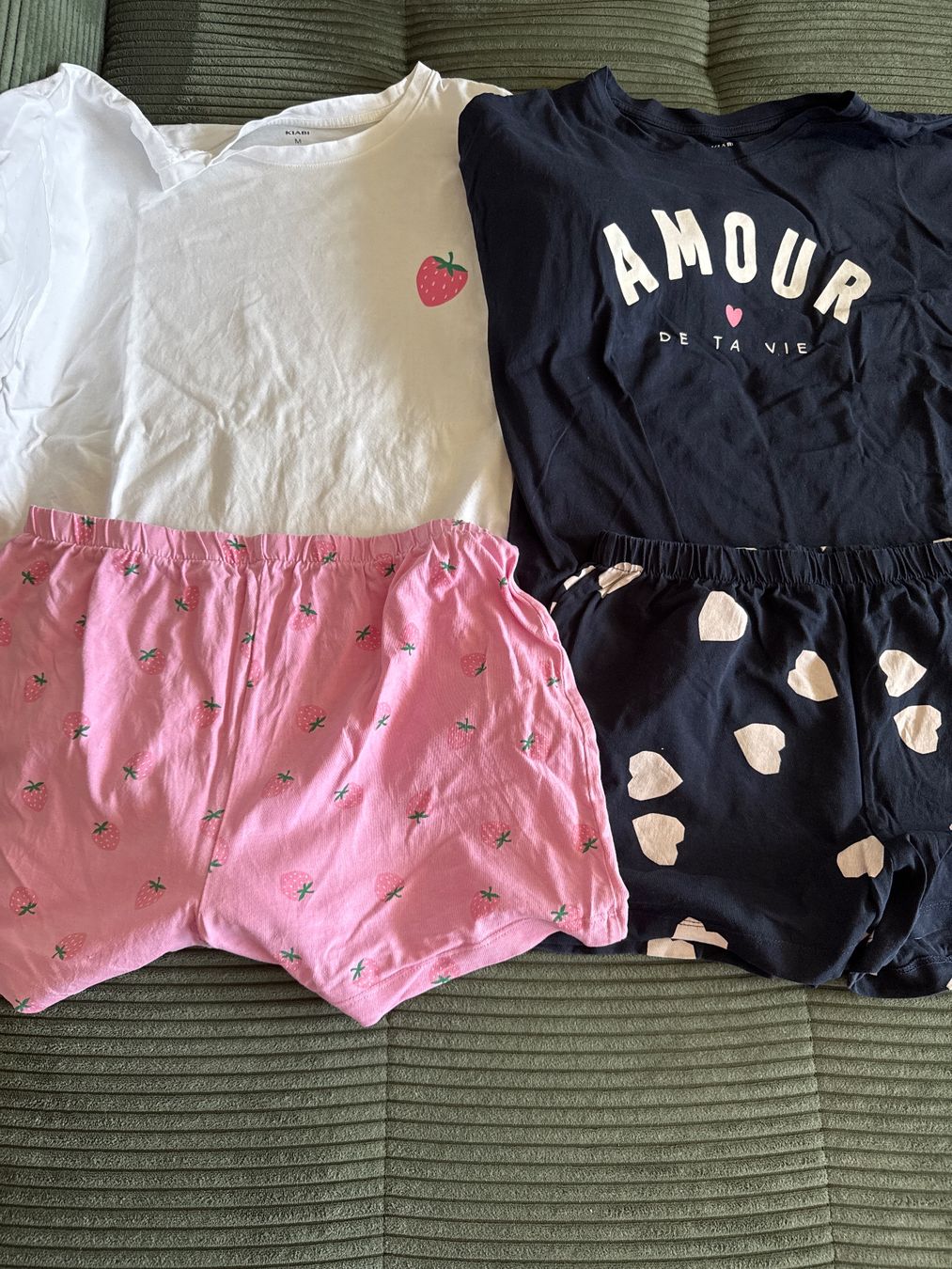 Negligees & Pyjamas: 4 Sommer Pyjamas – Gebraucht aus birsfelden von Giuseppe70 1