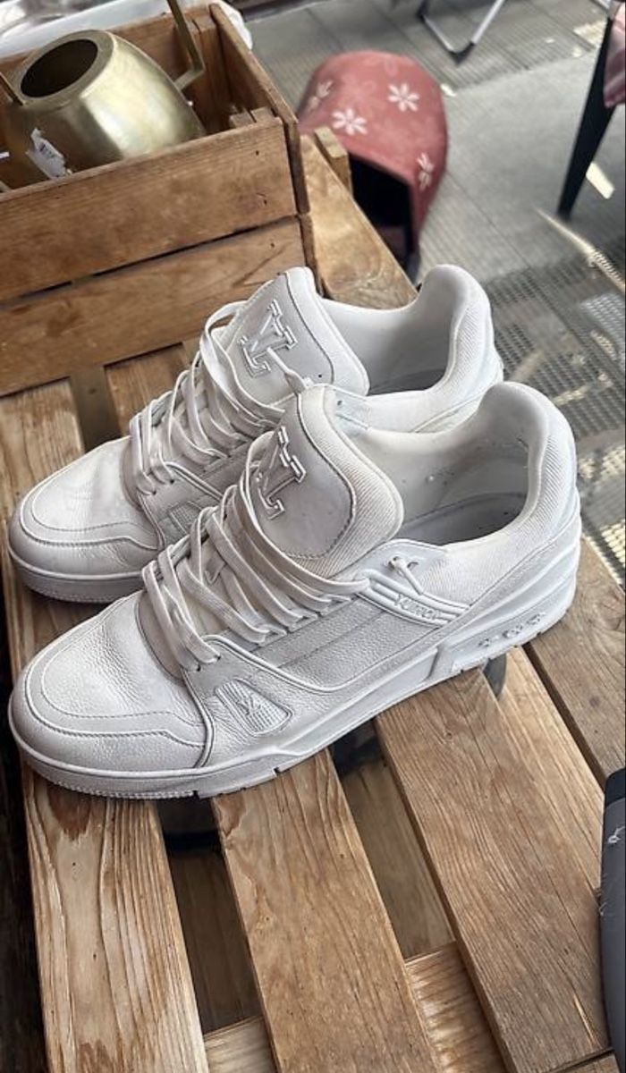 Louis Vuitton Chaussures hommes: Scarpe Louis Vuitton – D'occasion à Mesocco par chr_9plc 1