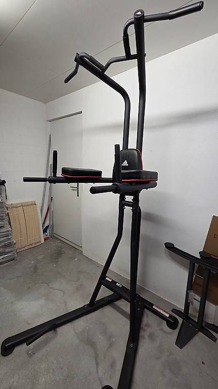 Adidas Hometrainer: Adidas Performance Power Tower  Klimmzug- & Dipstation – Usato da Finsterwald LU venduto da Roeoesli 1