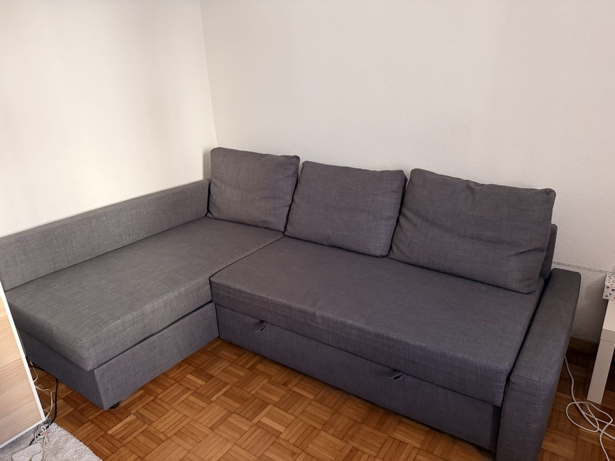 Ikea Divani: Ecksofa Schlafsofa Stoff grau mit Bettkasten – Usato da Rapperswil SG venduto da nad_fh8j