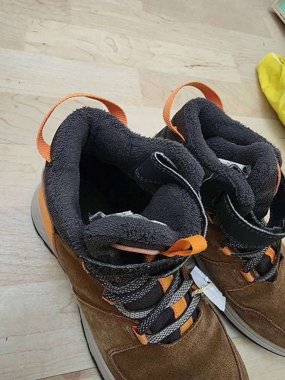 Scarpe per ragazzi: Schuhe – Usato da Birmenstorf AG venduto da JenniferLopetrone 2
