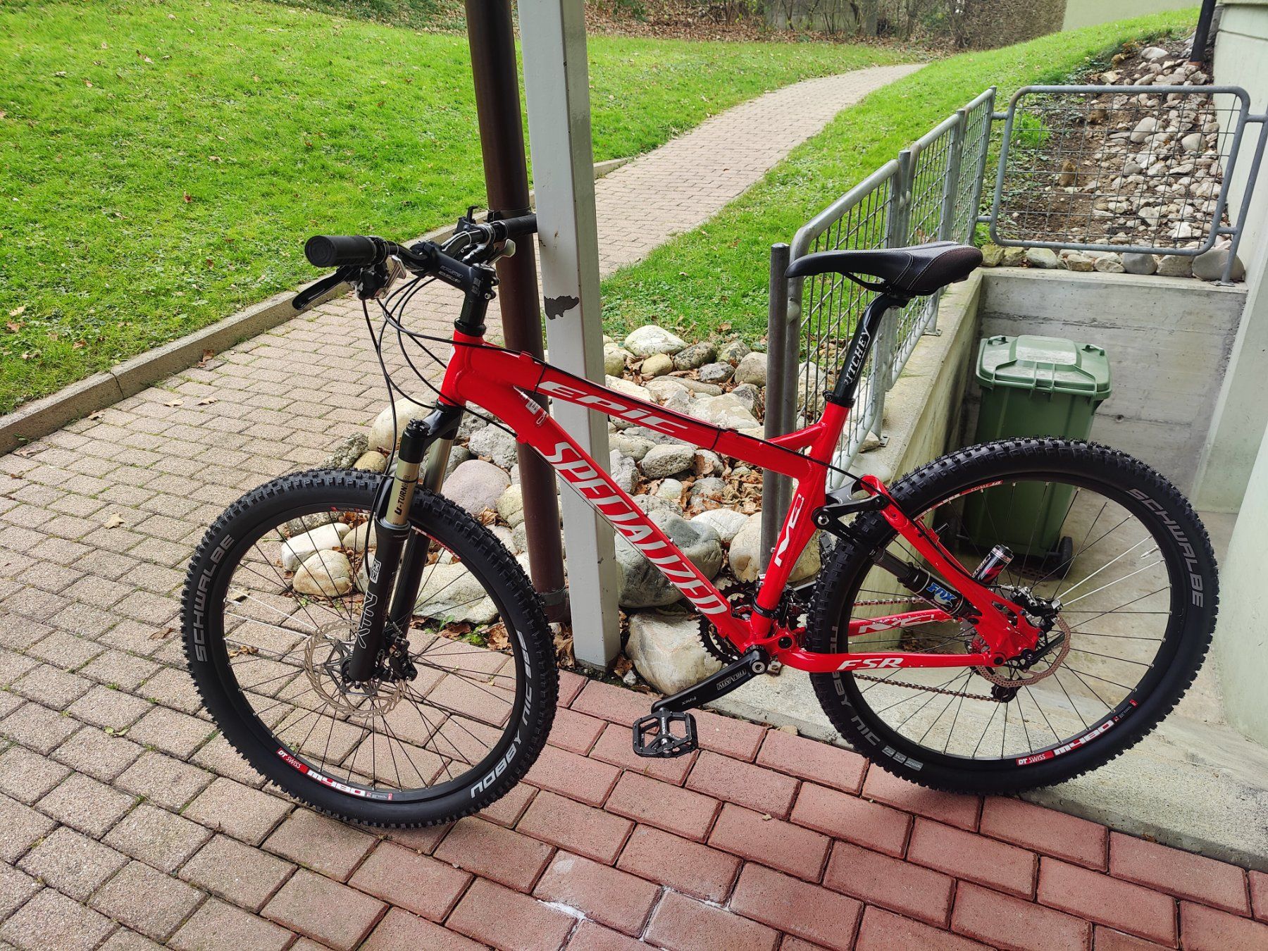 Specialized Velos: Specialized Epic FSR 26 zoll – Gebraucht aus Balsthal von